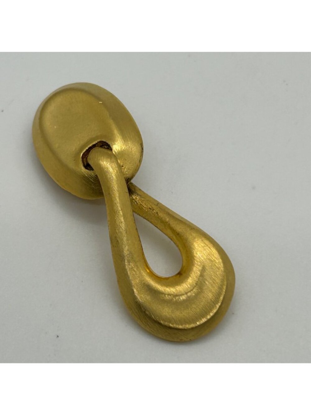 Vintage Teardrop Dangle Clip-On Earrings Gold Tone Brushed Modernist Statement - Picture 4 of 9